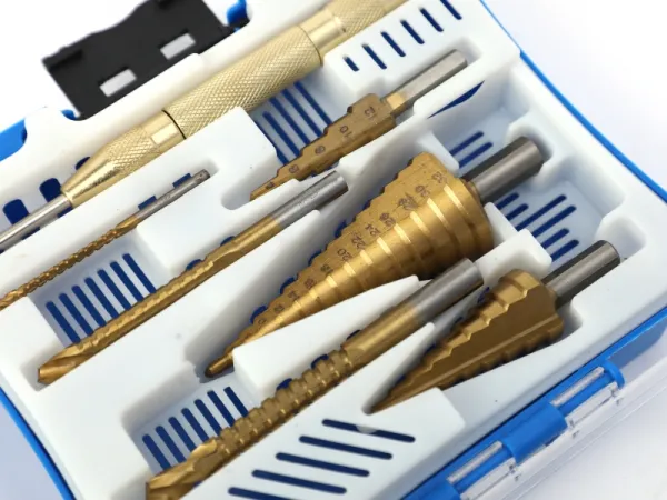 7шт Ступенчатое сверло и набор пилообразных сверл